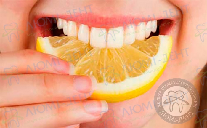 Отбеливание зубов с помощью соды фото Люми-Дент