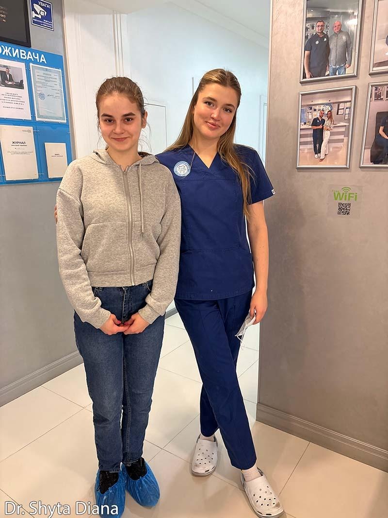 Пациент с врачом нашей клиники Врач эндодонт фото Люми-Дент