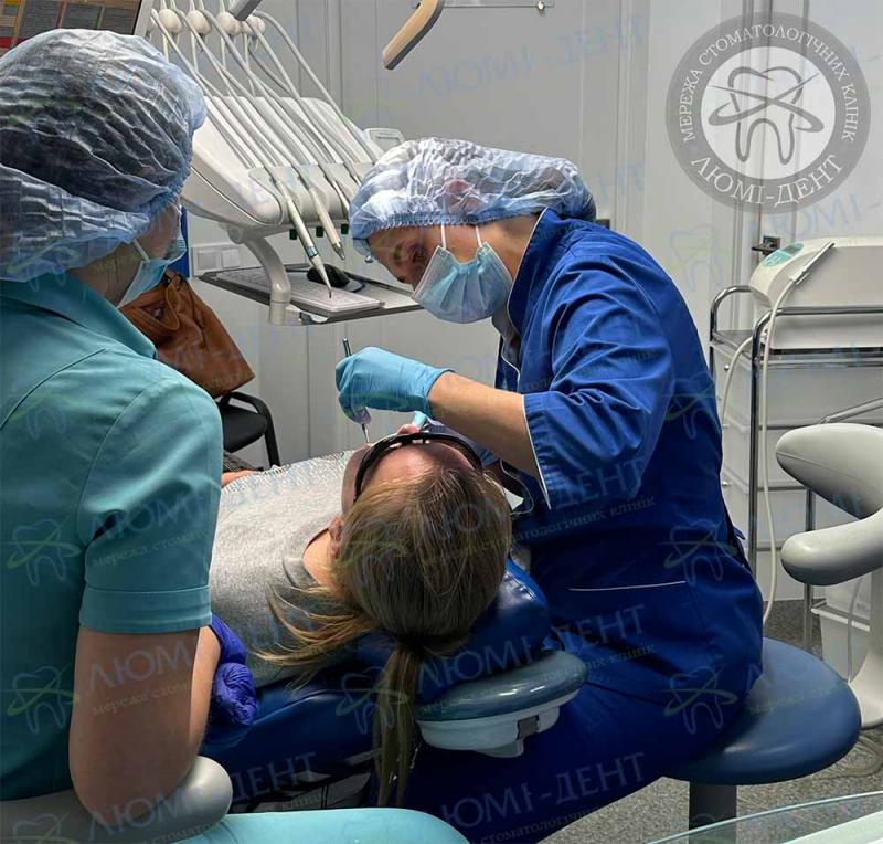Врач в работе Кисло во рту как избавиться фото Люми-Дент