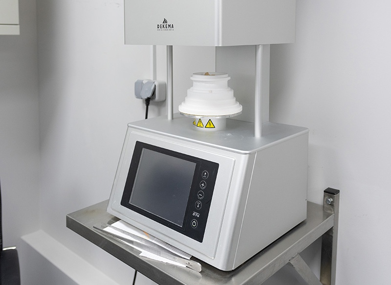 Зуботехническая лаборатория фото Люми-Дент