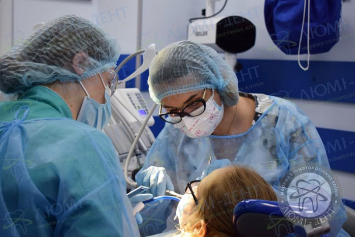 Анестезія в стоматології дітям фото ЛюміДент