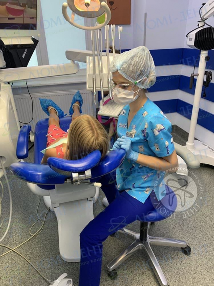 Дитячий стоматолог фото ЛюміДент