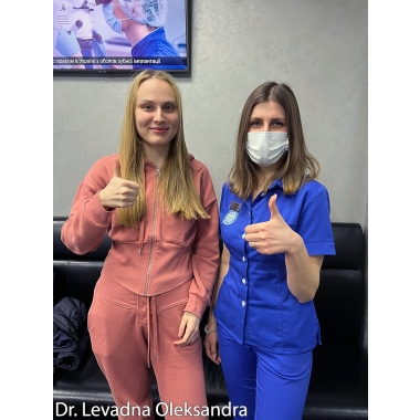 Фото с врачом Левадной А.Д. ЛюмиДент