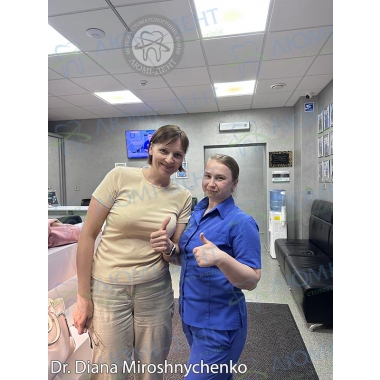 Стоматолог-пародонтолог Мирошниченко Д.В. фото ЛюмиДент